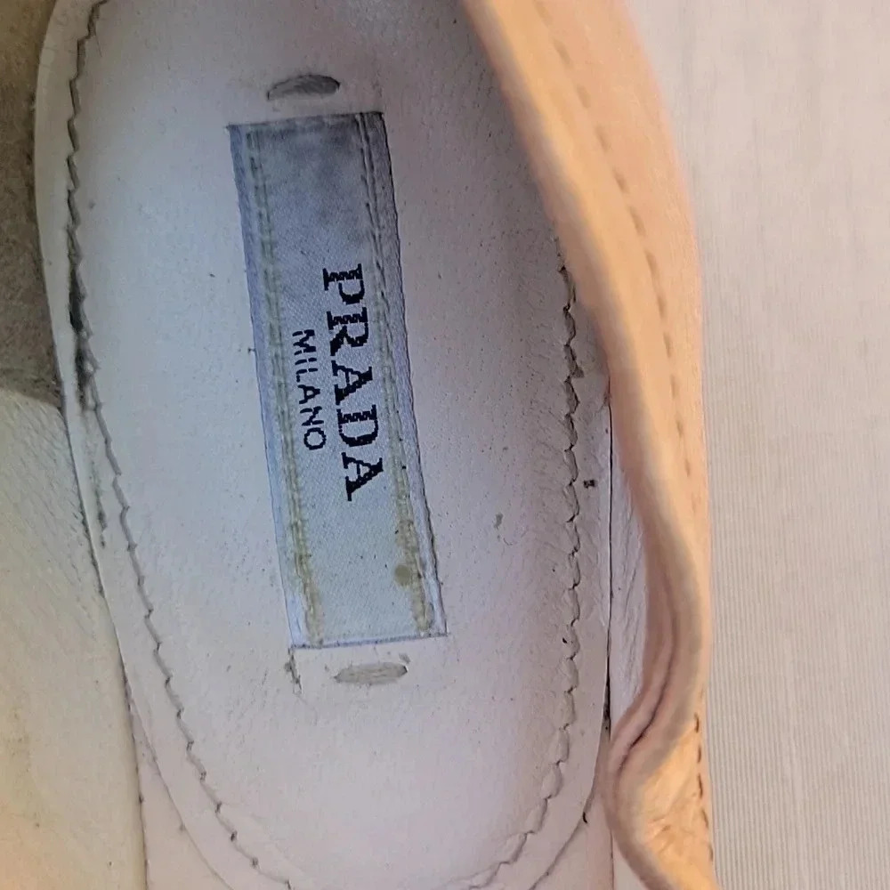 Prada flats - Picture 4 of 9